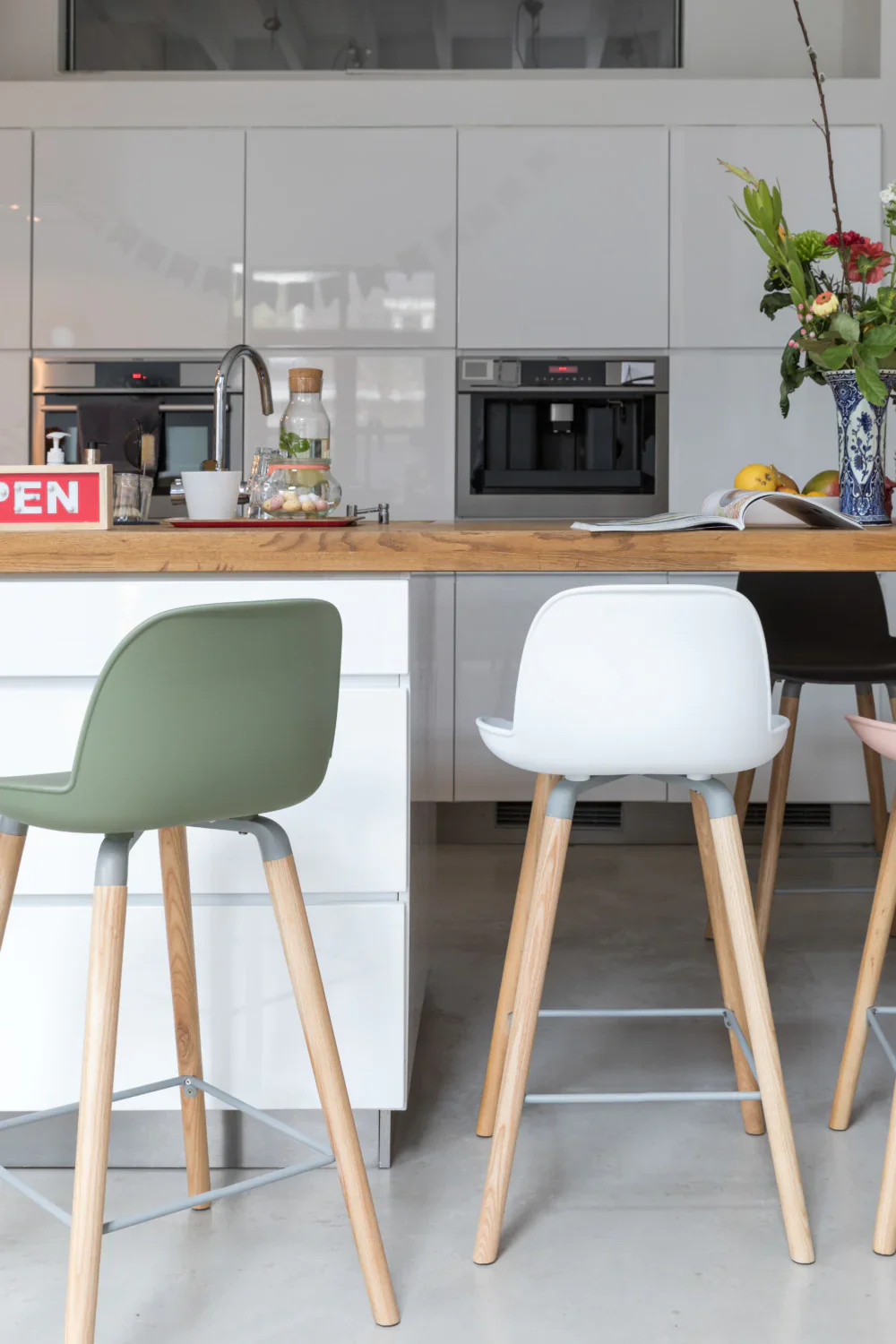 Albert Kuip Counter Stool - Green