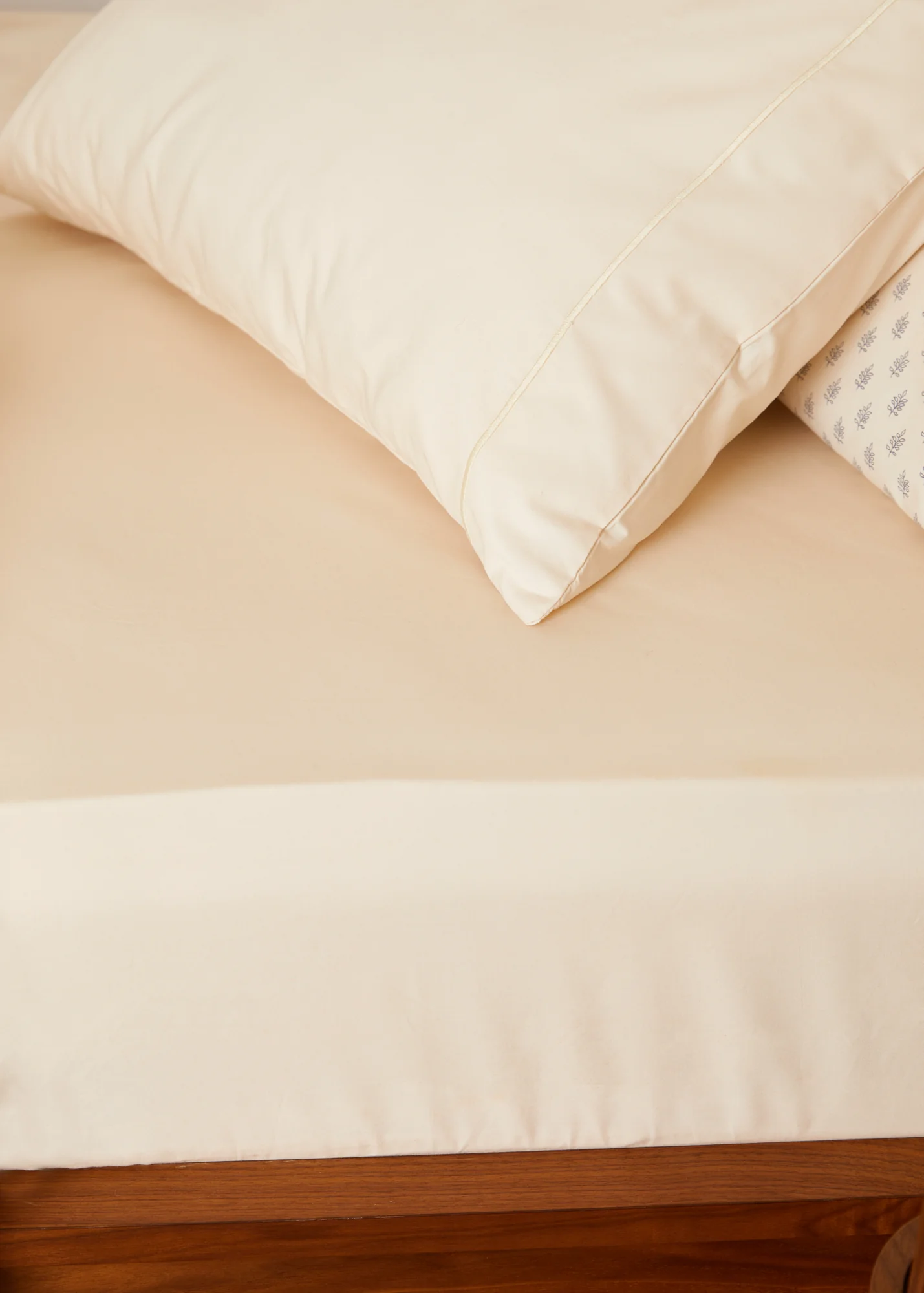 Foxford Cream Fitted Sheet