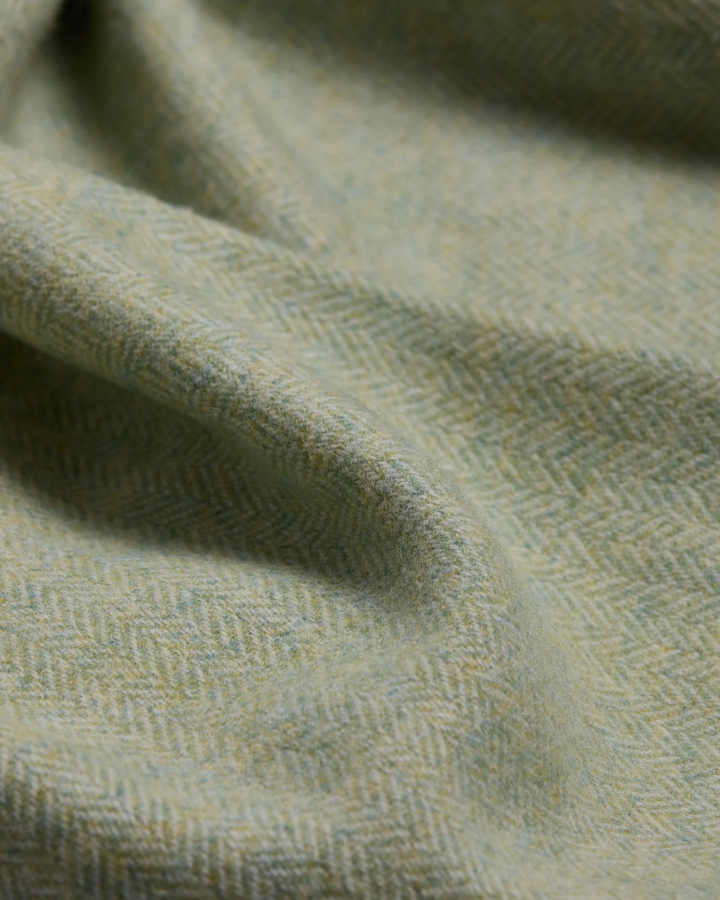Foxford Dingle Lambswool Throw - Image 4