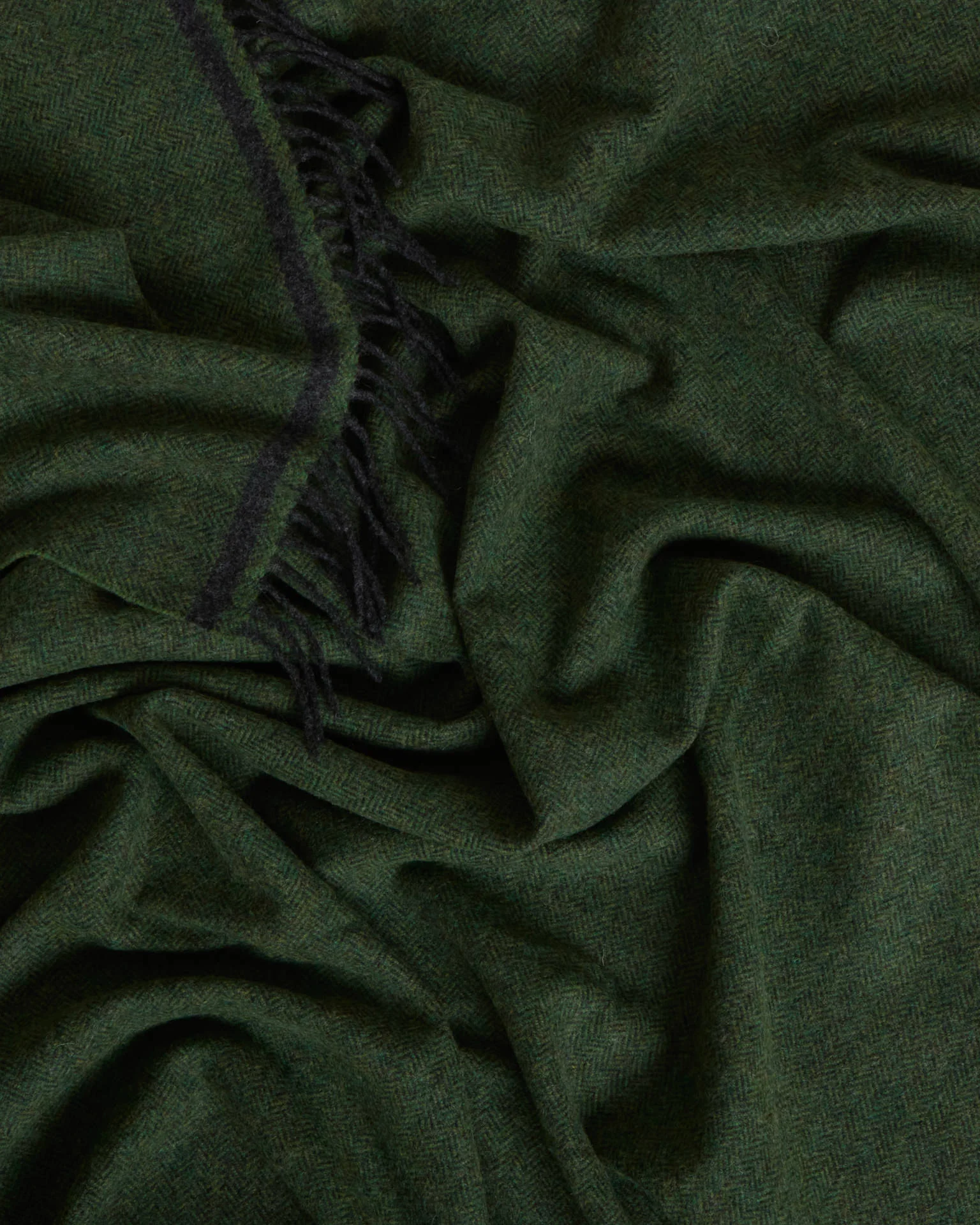 Foxford Eoghan Lambswool Throw - Image 3