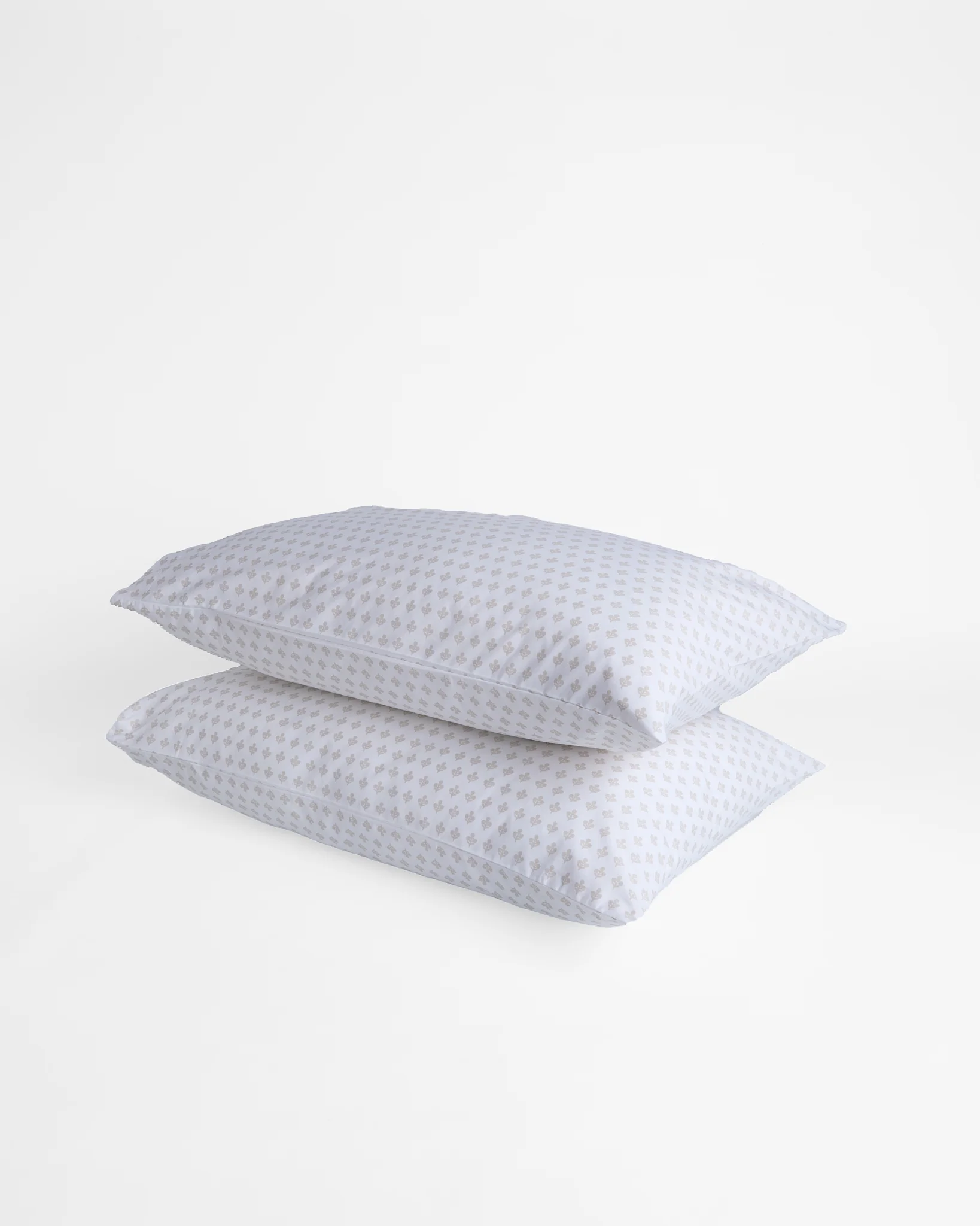 Foxford Mia White Pillowcase Set