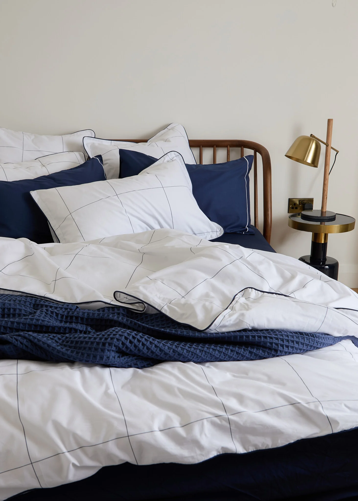 Foxford Navy Pillowcase Set - Image 7