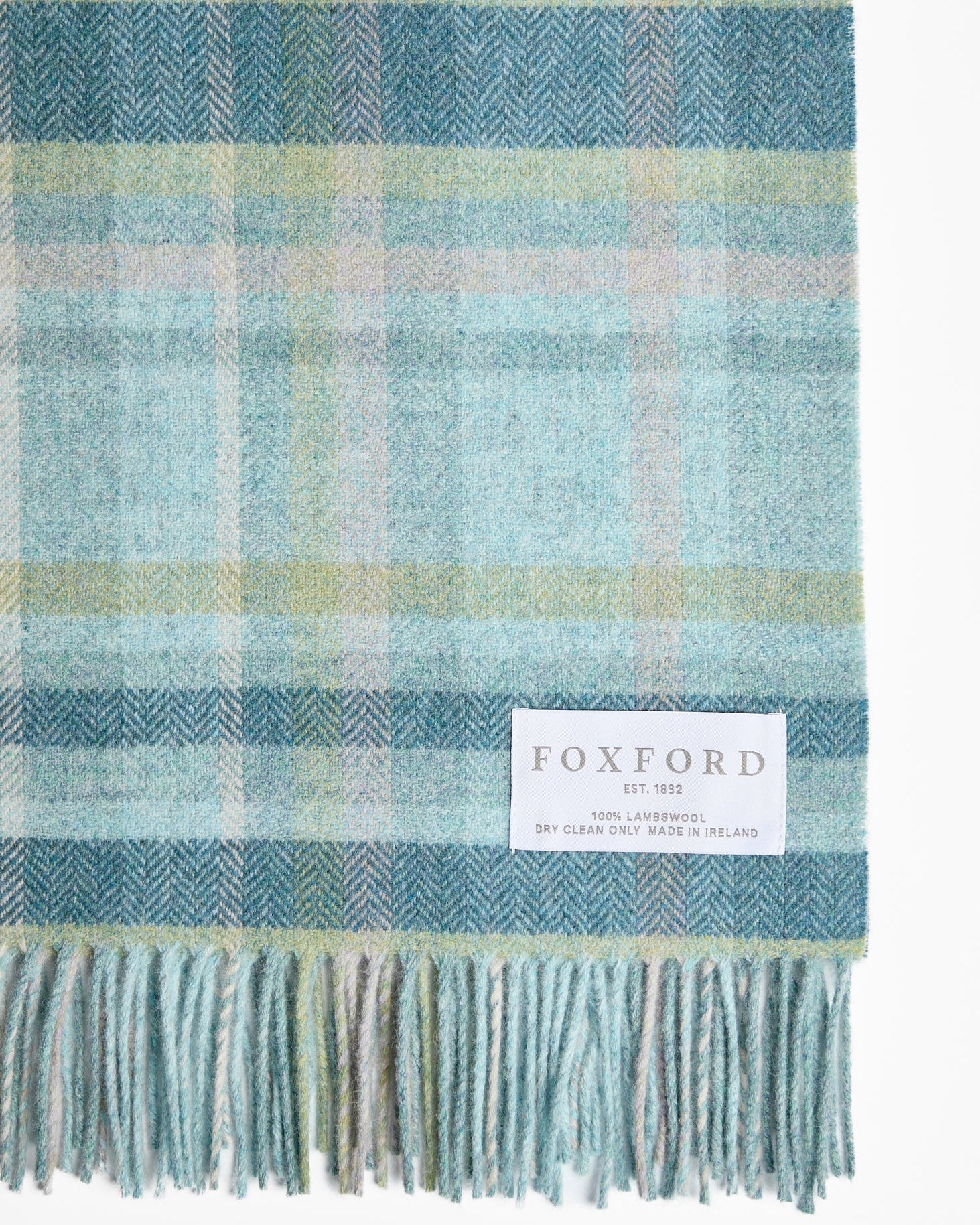 Foxford Rosslare Lambswool Throw - Image 3