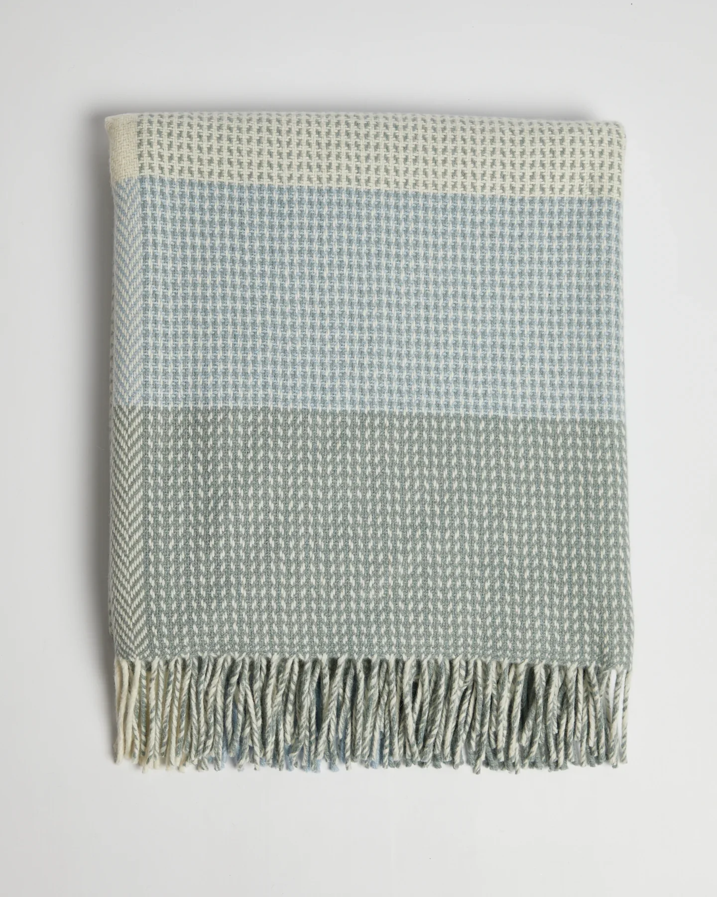 Foxford Tara Extra-Large Cashmere & Wool Throw - Image 3