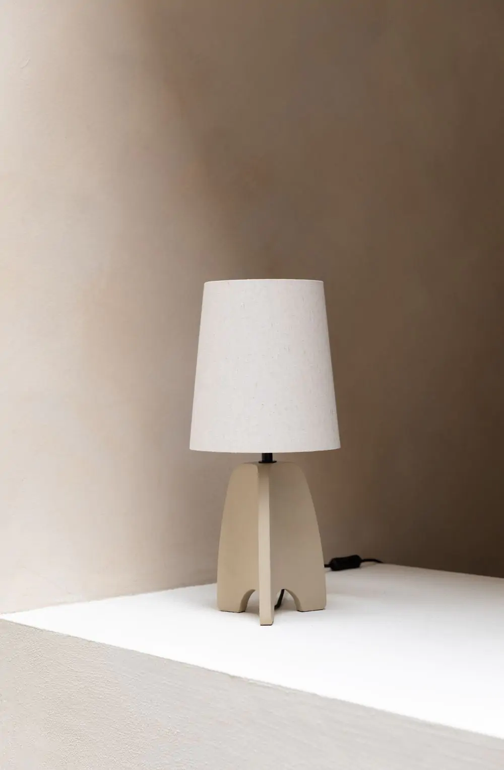 Table Lamp Saba