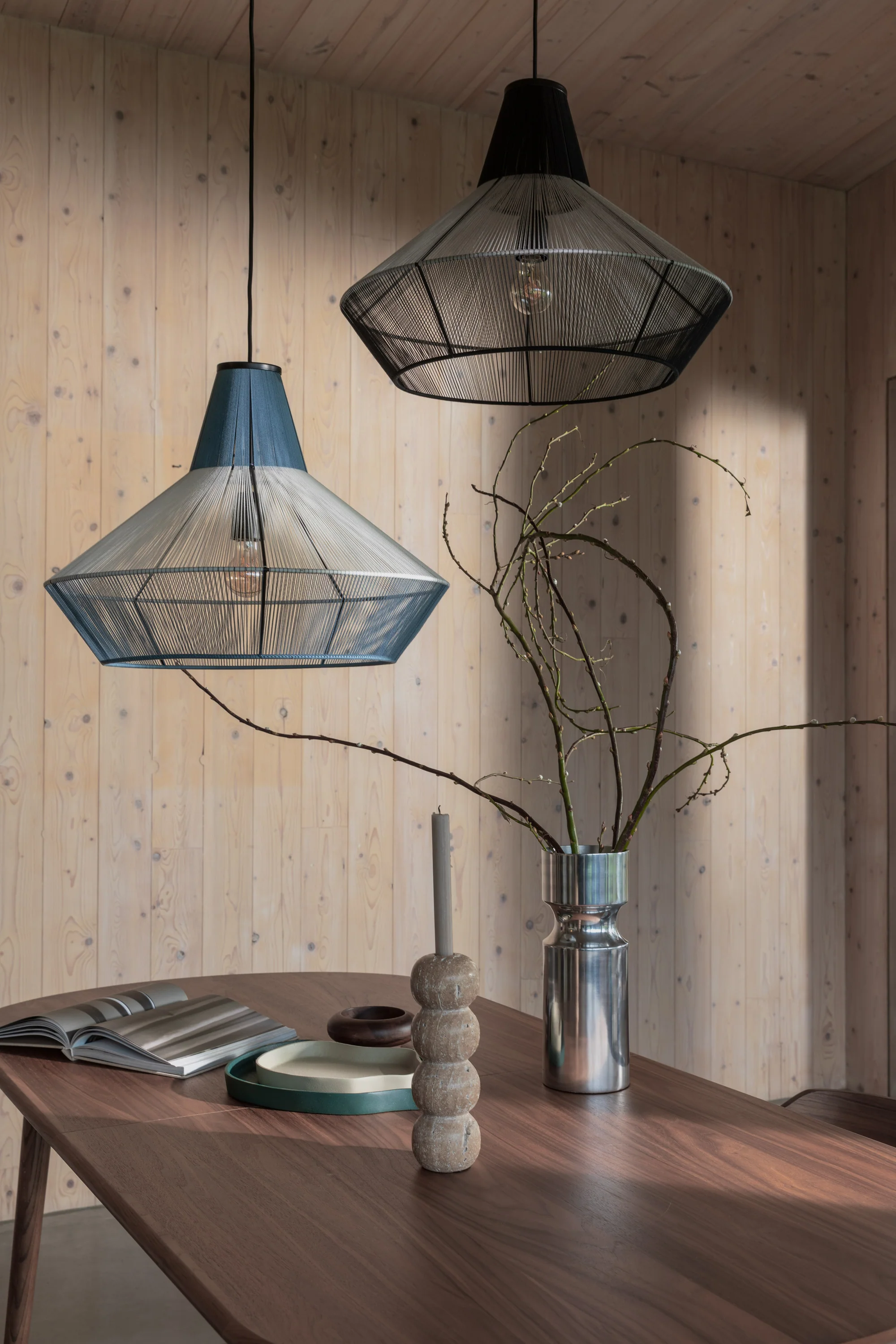 Table Twist Oval Walnut - Image 9